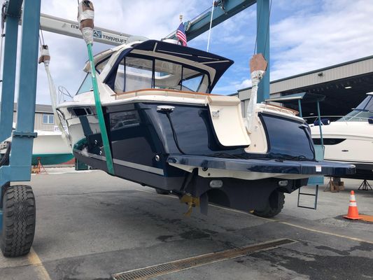Tiara Yachts 3100 Coronet - main image