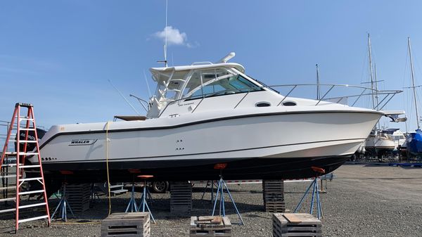 Boston Whaler 345 Conquest 