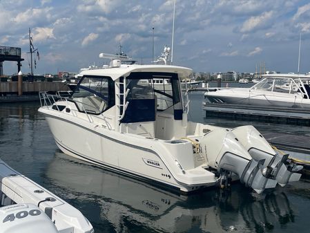 Boston Whaler 325 Conquest image