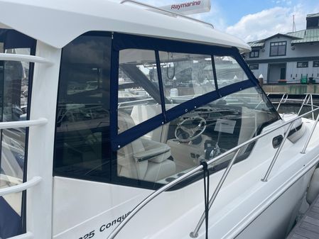 Boston Whaler 325 Conquest image