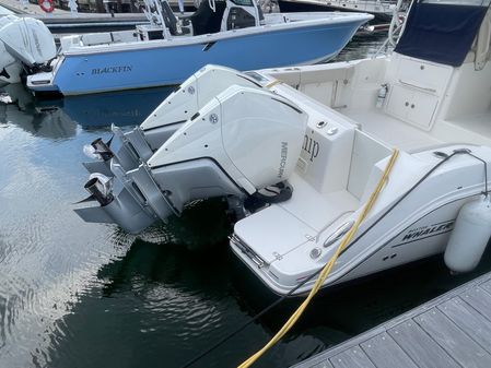 Boston Whaler 325 Conquest image