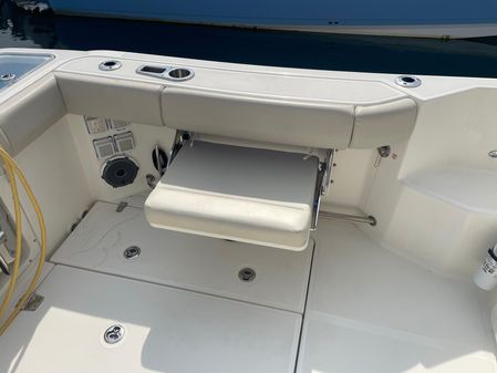 Boston Whaler 325 Conquest image