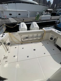 Boston Whaler 325 Conquest image