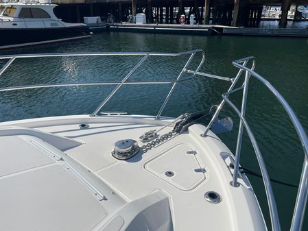 Boston Whaler 325 Conquest image