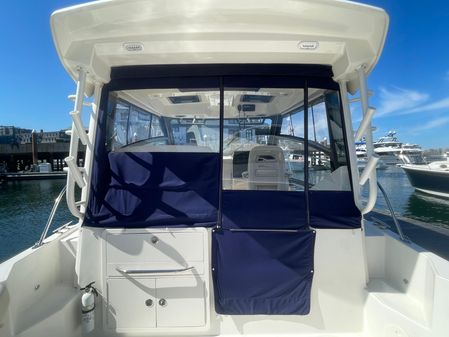 Boston Whaler 325 Conquest image