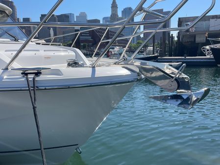 Boston Whaler 325 Conquest image