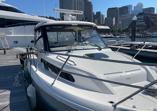 Boston Whaler 325 Conquest image