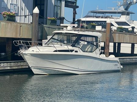 Boston Whaler 325 Conquest image