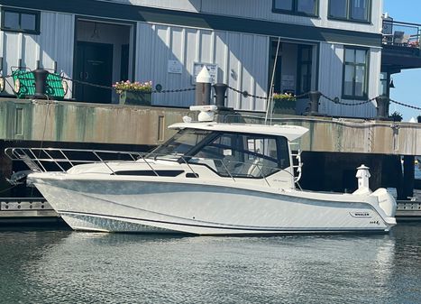 Boston Whaler 325 Conquest image