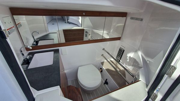 Axopar 28-CABIN image