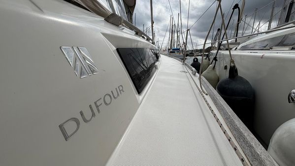 Dufour 360 image