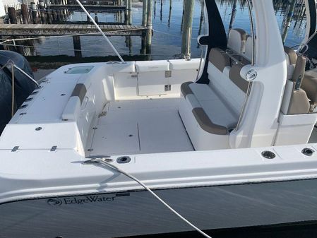 Edgewater 368 center console image