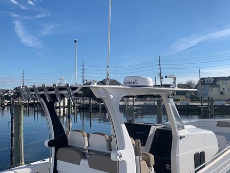 Edgewater 368 center console image