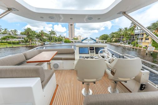 Azimut 66 FLY image