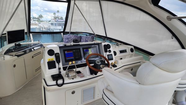 Sea Ray 500 Sedan Bridge image