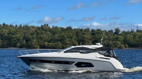Azimut 43