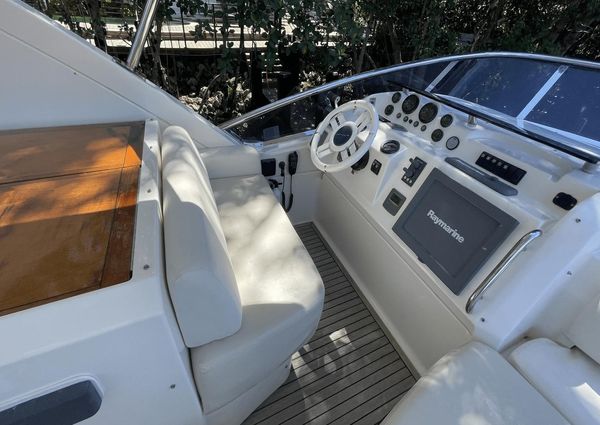 Azimut 58 Fly image