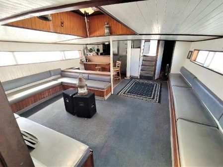 Custom 86-SCHOONER image