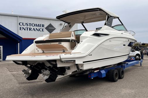 Sea Ray 320 Sundancer image