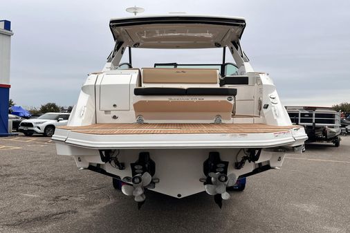 Sea Ray 320 Sundancer image