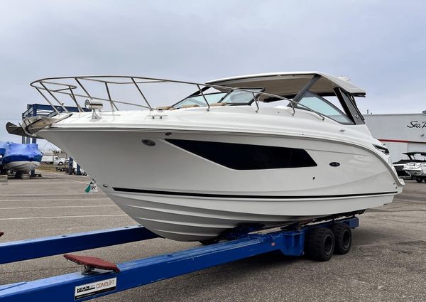 Sea Ray 320 Sundancer image