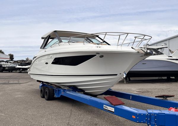 Sea Ray 320 Sundancer image