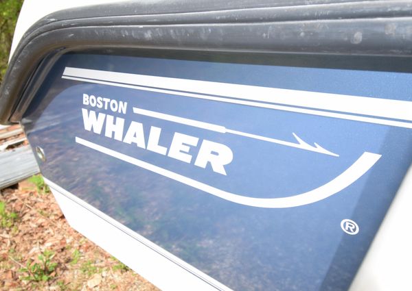 Boston Whaler 21 Outrage image