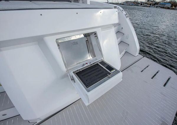 Azimut 51 Atlantis image