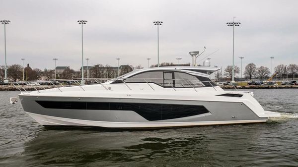 Azimut 51 Atlantis