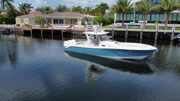 Edgewater 370 CC