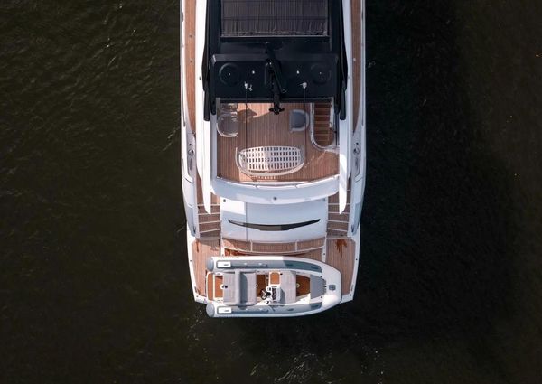 Sunseeker Manhattan 68 image