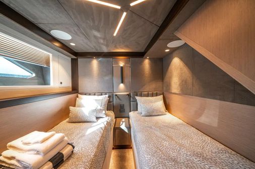 Sunseeker Manhattan 68 image