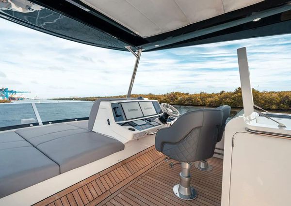 Sunseeker Manhattan 68 image