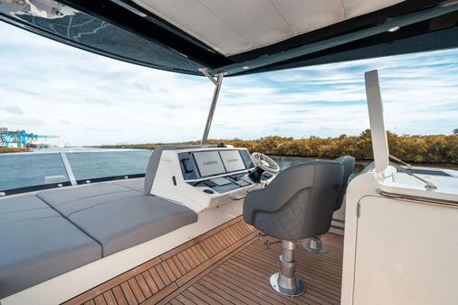 Sunseeker Manhattan 68 image