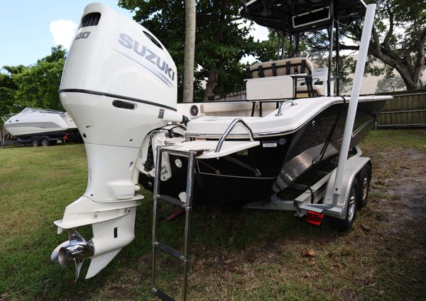 Carolina Skiff 24 Ultra Elite image