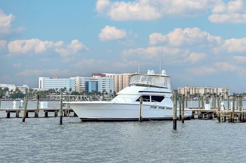 Hatteras 54 Convertible image