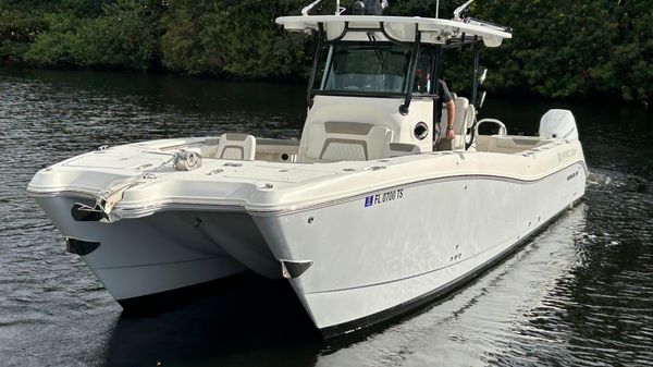World Cat 325 CC