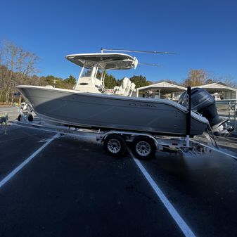 Cobia 262 Center Console image