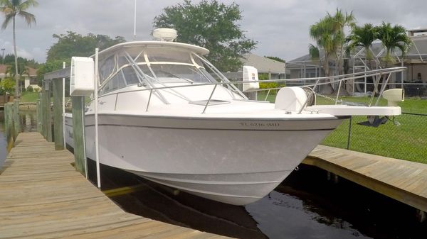 Grady-White 330 Express
