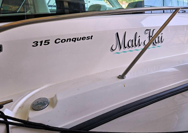 Boston Whaler 315 Conquest Pilothouse image