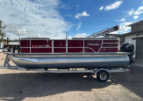 Bentley-pontoons 200-CRUISE image