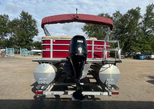 Bentley-pontoons 200-CRUISE image