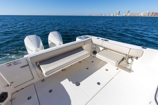 Boston Whaler 325 Conquest image