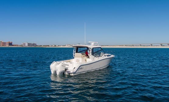 Boston Whaler 325 Conquest image