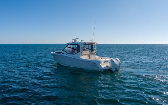 Boston Whaler 325 Conquest image