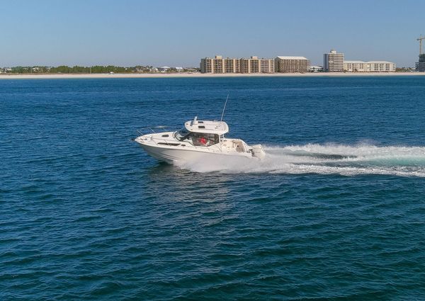 Boston Whaler 325 Conquest image