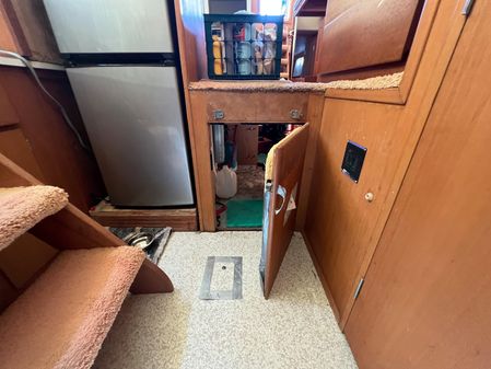 Hatteras 41-TWIN-CABIN image