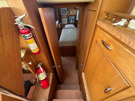 Hatteras 41-TWIN-CABIN image