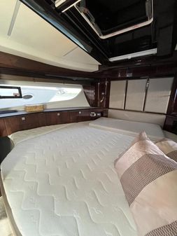 Galeon 400 Fly image