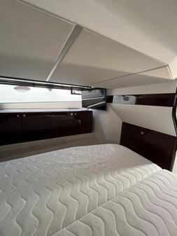 Galeon 400 Fly image